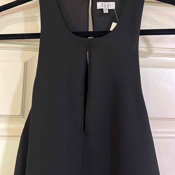 Tobi Black Winslet Keyhole Swing Dress - Picture 5 of 11
